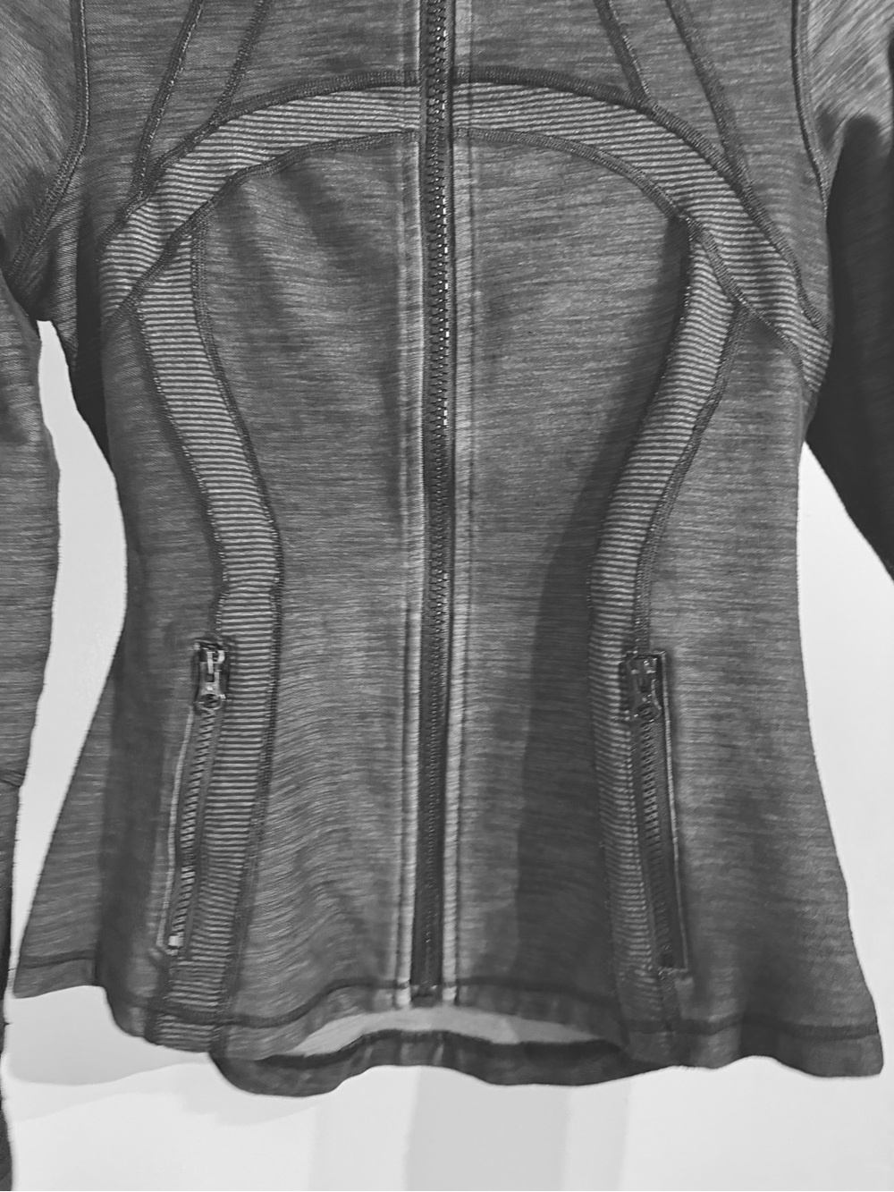 Lululemon Define Jacket-Charcoal Full-Zip Sculpt Jacket, pockets, thumb holes